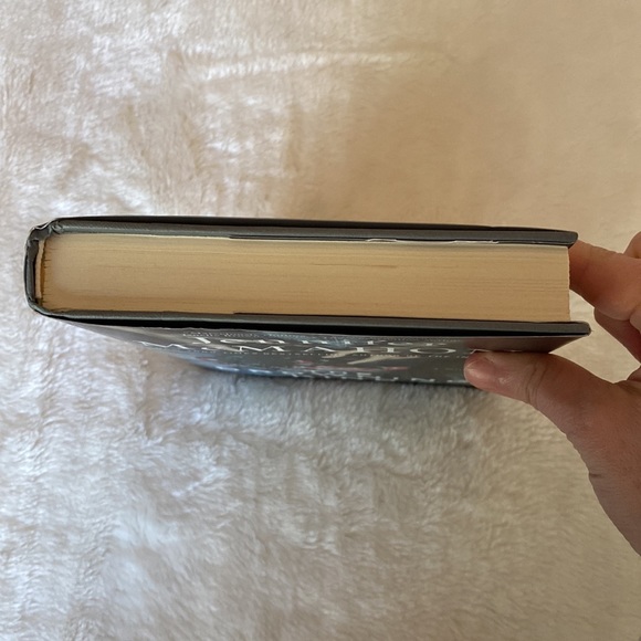 EUC Hardcover book "The Drowning Kind" by Jennifer McMahon 🌸 BUY 2/$9 - Picture 7 of 11